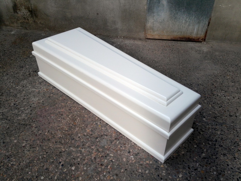 ataud madera lacada ni_o ext.37x147x35-52 int.26x140x30-49_5 _95eu_ 1u